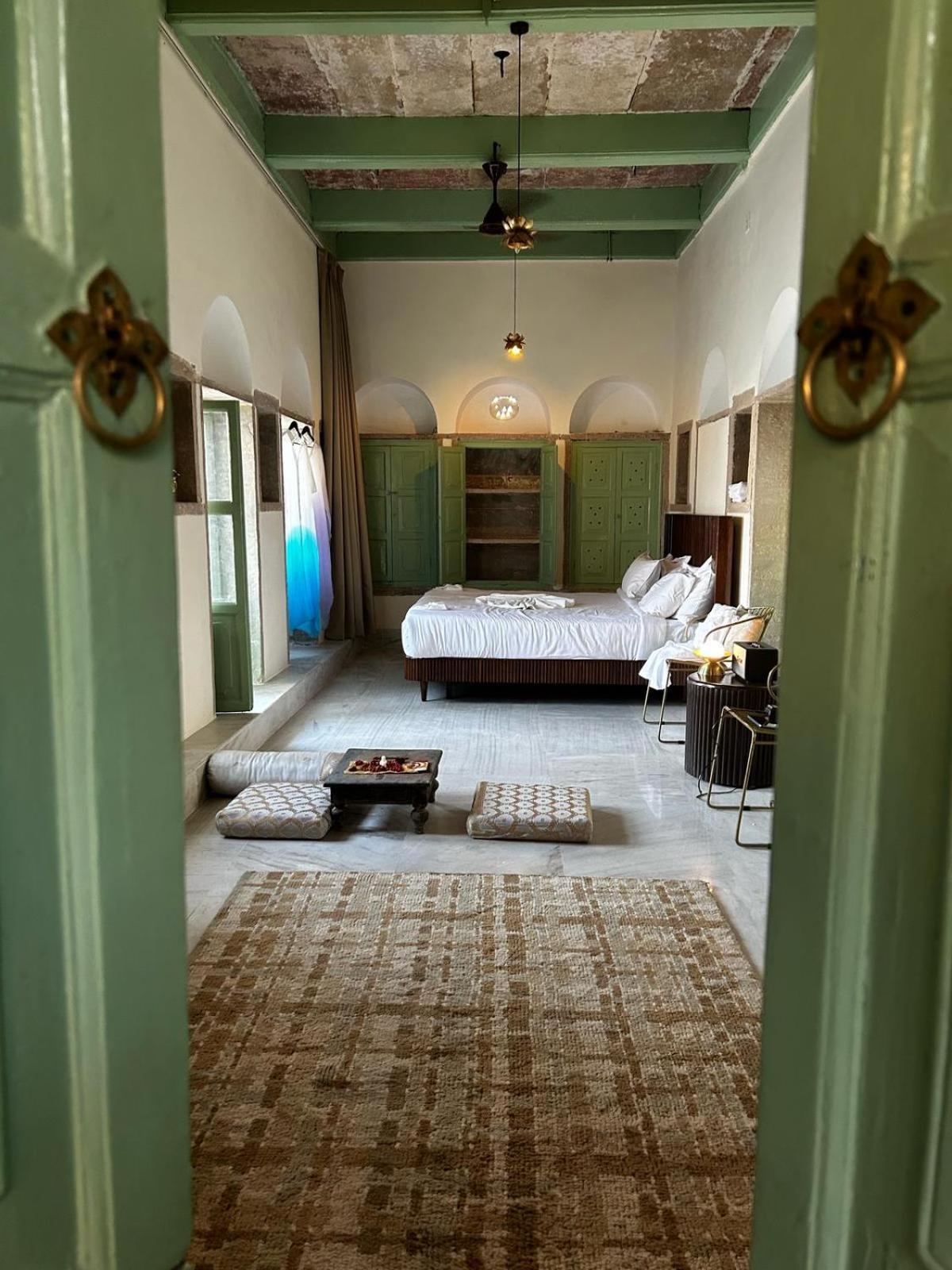 Rana Mahal - A Boutique Place バラナシ エクステリア 写真