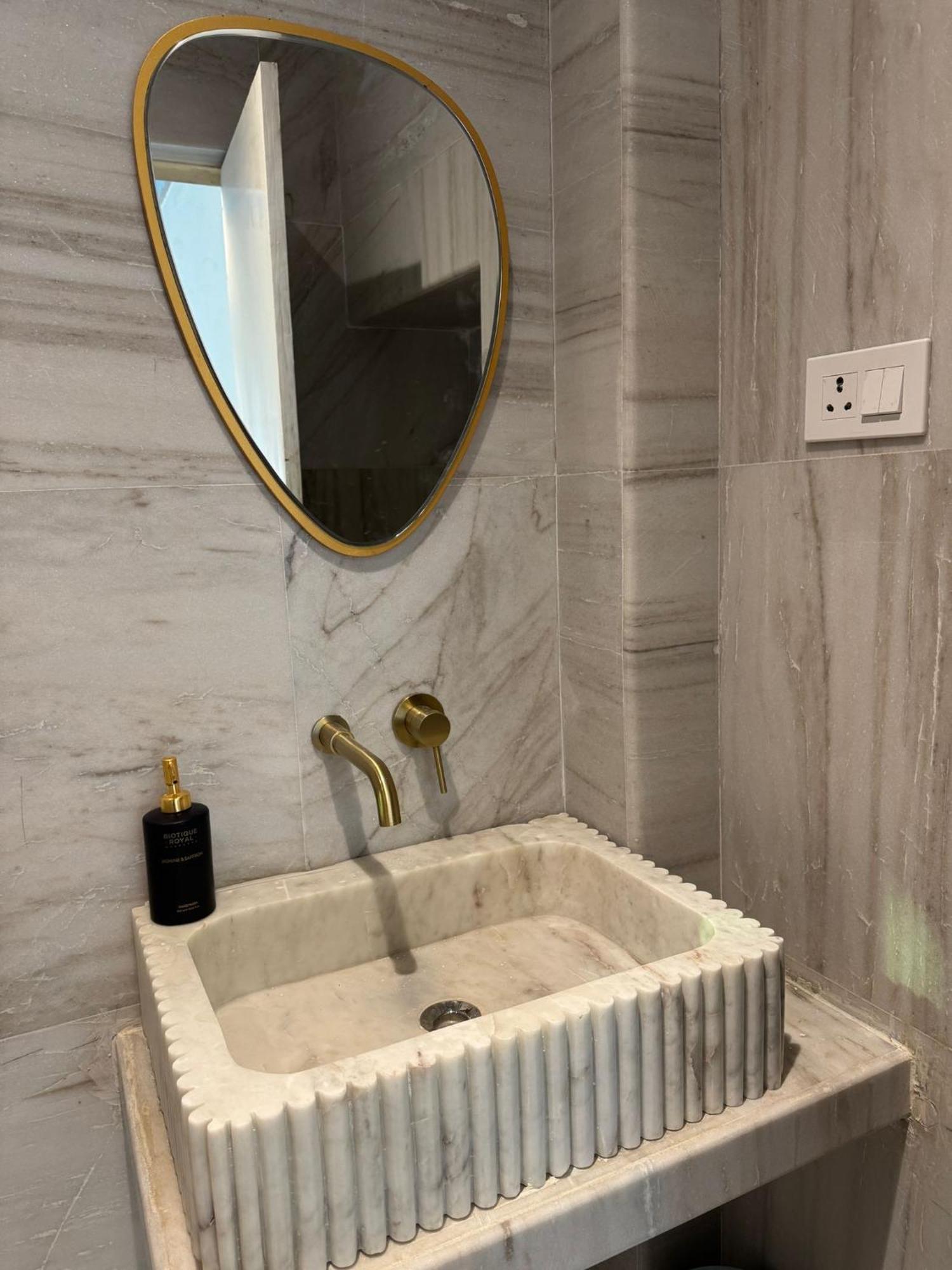 Rana Mahal - A Boutique Place バラナシ エクステリア 写真