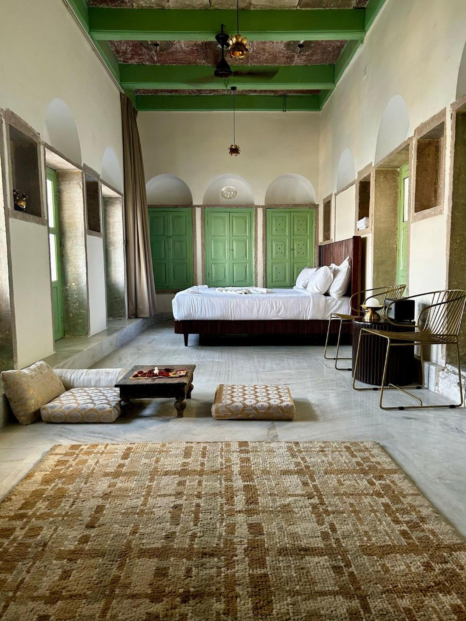 Rana Mahal - A Boutique Place バラナシ エクステリア 写真