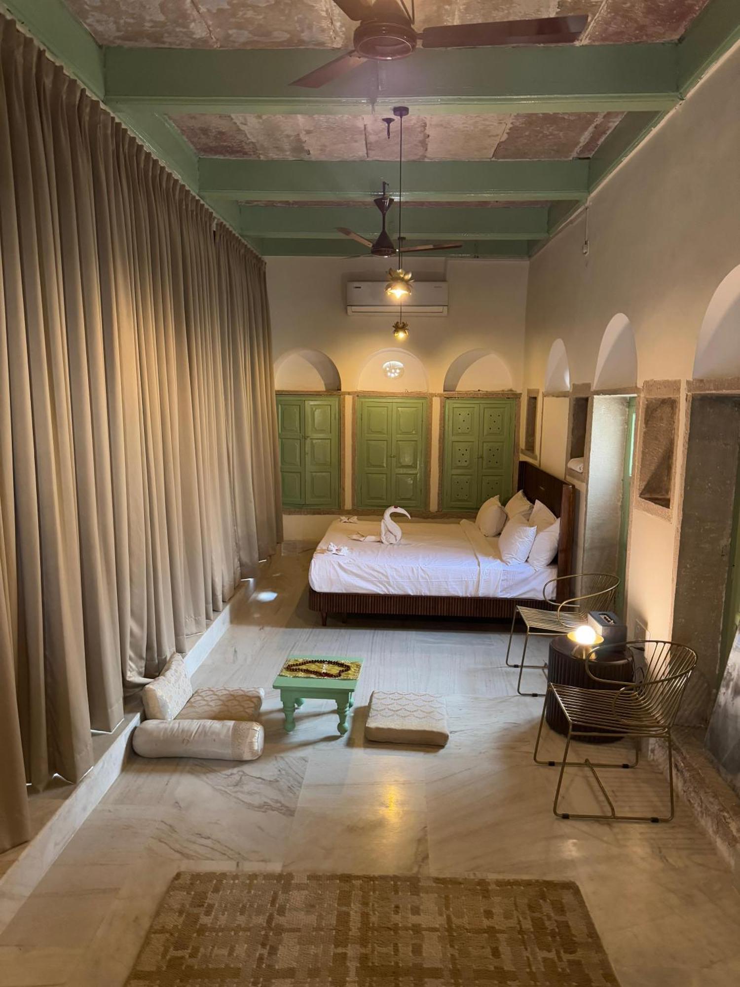 Rana Mahal - A Boutique Place バラナシ エクステリア 写真